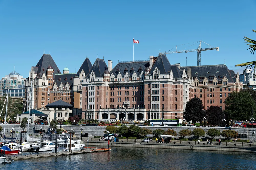 Victoria 1-Day Tour | British Charm & Coastal Gardens — photo 7